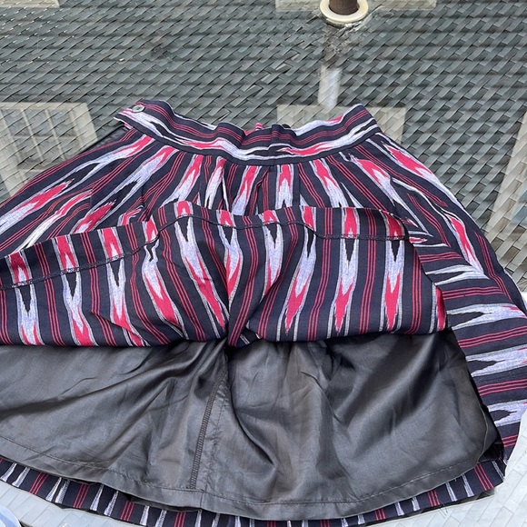 Adorable lined skirt by Dolce Vita. XS. - Picture 3 of 5